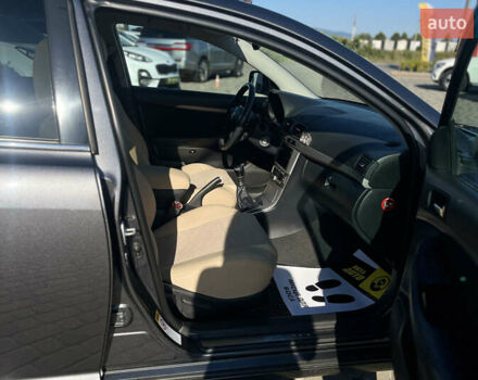 Сірий Тойота Авенсіс, об'ємом двигуна 2.23 л та пробігом 224 тис. км за 8100 $, фото 12 на Automoto.ua