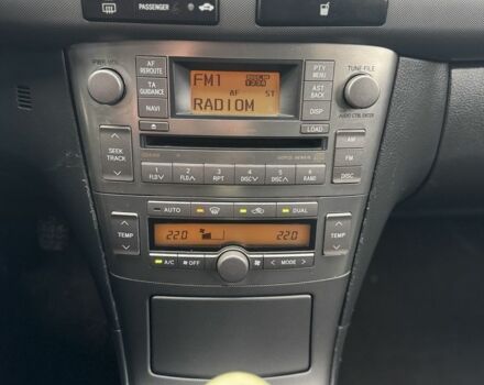 Сірий Тойота Авенсіс, об'ємом двигуна 2 л та пробігом 250 тис. км за 3250 $, фото 15 на Automoto.ua