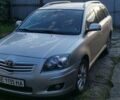 Сірий Тойота Авенсіс, об'ємом двигуна 2 л та пробігом 243 тис. км за 5899 $, фото 1 на Automoto.ua