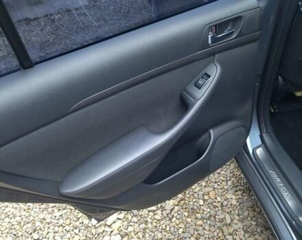 Серый Тойота Авенсис, объемом двигателя 2.2 л и пробегом 257 тыс. км за 6100 $, фото 11 на Automoto.ua