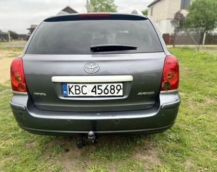 Серый Тойота Авенсис, объемом двигателя 2.2 л и пробегом 245 тыс. км за 3200 $, фото 4 на Automoto.ua
