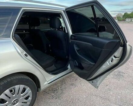 Серый Тойота Авенсис, объемом двигателя 1.79 л и пробегом 181 тыс. км за 6200 $, фото 20 на Automoto.ua