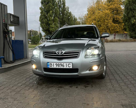 Серый Тойота Авенсис, объемом двигателя 2.2 л и пробегом 201 тыс. км за 7250 $, фото 1 на Automoto.ua