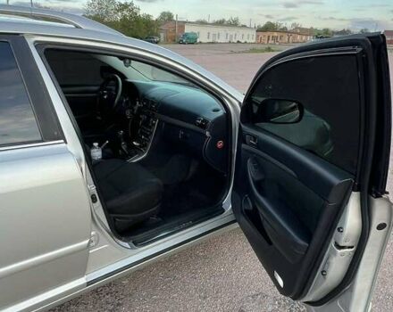 Серый Тойота Авенсис, объемом двигателя 1.79 л и пробегом 181 тыс. км за 6200 $, фото 23 на Automoto.ua