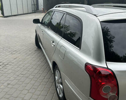 Сірий Тойота Авенсіс, об'ємом двигуна 1.8 л та пробігом 200 тис. км за 7500 $, фото 3 на Automoto.ua