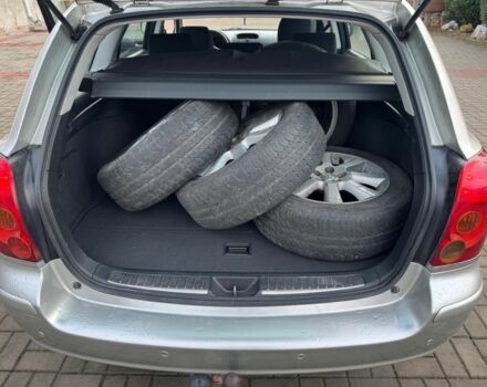 Сірий Тойота Авенсіс, об'ємом двигуна 2 л та пробігом 310 тис. км за 2750 $, фото 10 на Automoto.ua