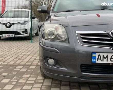 Серый Тойота Авенсис, объемом двигателя 2.2 л и пробегом 272 тыс. км за 4000 $, фото 8 на Automoto.ua