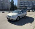 Сірий Тойота Авенсіс, об'ємом двигуна 2 л та пробігом 300 тис. км за 2600 $, фото 1 на Automoto.ua