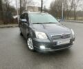 Серый Тойота Авенсис, объемом двигателя 2.2 л и пробегом 411 тыс. км за 5800 $, фото 2 на Automoto.ua
