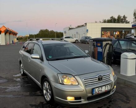 Серый Тойота Авенсис, объемом двигателя 2.2 л и пробегом 280 тыс. км за 2281 $, фото 2 на Automoto.ua