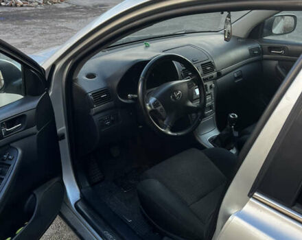 Сірий Тойота Авенсіс, об'ємом двигуна 2.23 л та пробігом 379 тис. км за 4800 $, фото 4 на Automoto.ua