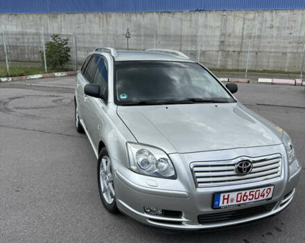 Серый Тойота Авенсис, объемом двигателя 1.8 л и пробегом 183 тыс. км за 7200 $, фото 4 на Automoto.ua