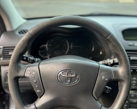 Сірий Тойота Авенсіс, об'ємом двигуна 2 л та пробігом 250 тис. км за 3250 $, фото 12 на Automoto.ua