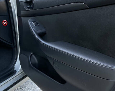 Серый Тойота Авенсис, объемом двигателя 2.23 л и пробегом 306 тыс. км за 5200 $, фото 13 на Automoto.ua