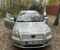 Серый Тойота Авенсис, объемом двигателя 2.2 л и пробегом 181 тыс. км за 6700 $, фото 1 на Automoto.ua