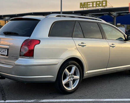 Серый Тойота Авенсис, объемом двигателя 2.2 л и пробегом 299 тыс. км за 7200 $, фото 4 на Automoto.ua