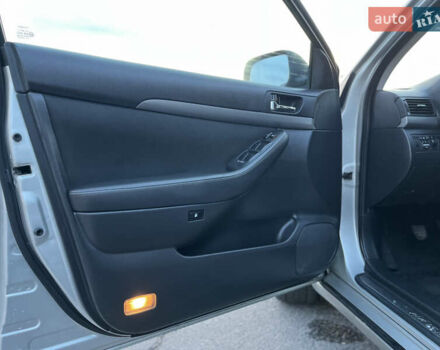 Серый Тойота Авенсис, объемом двигателя 2.2 л и пробегом 299 тыс. км за 7200 $, фото 15 на Automoto.ua