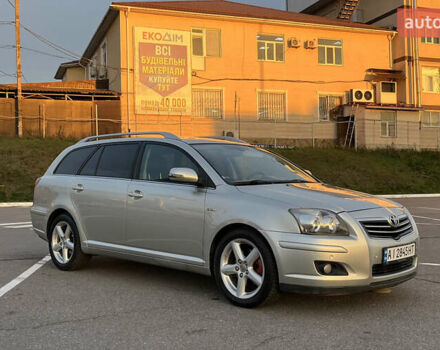 Серый Тойота Авенсис, объемом двигателя 2.2 л и пробегом 299 тыс. км за 7200 $, фото 1 на Automoto.ua