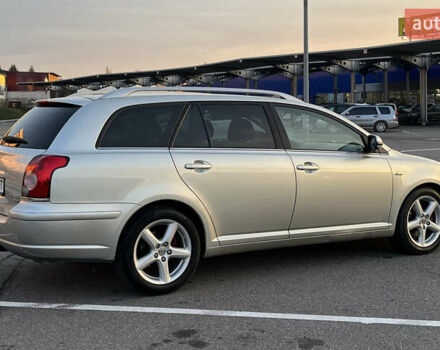 Серый Тойота Авенсис, объемом двигателя 2.2 л и пробегом 299 тыс. км за 7200 $, фото 3 на Automoto.ua