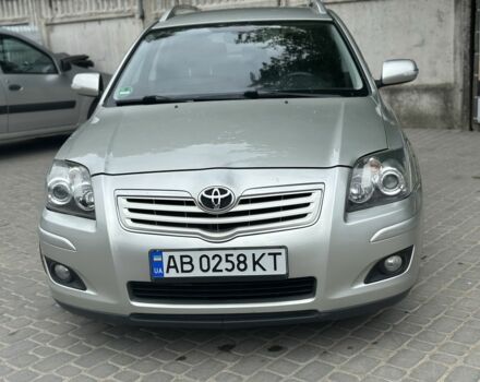 Серый Тойота Авенсис, объемом двигателя 0 л и пробегом 200 тыс. км за 7000 $, фото 3 на Automoto.ua
