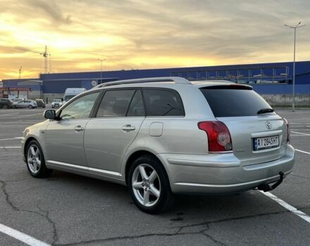 Серый Тойота Авенсис, объемом двигателя 2.2 л и пробегом 250 тыс. км за 7200 $, фото 8 на Automoto.ua