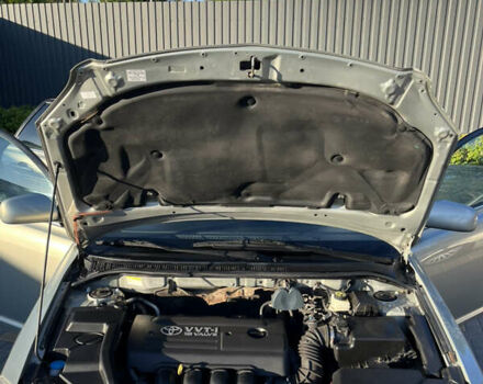 Сірий Тойота Авенсіс, об'ємом двигуна 1.8 л та пробігом 265 тис. км за 5999 $, фото 32 на Automoto.ua