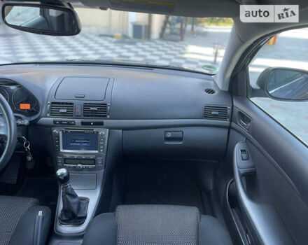 Серый Тойота Авенсис, объемом двигателя 2.2 л и пробегом 202 тыс. км за 7200 $, фото 15 на Automoto.ua