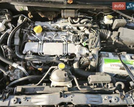 Сірий Тойота Авенсіс, об'ємом двигуна 2 л та пробігом 381 тис. км за 6000 $, фото 18 на Automoto.ua