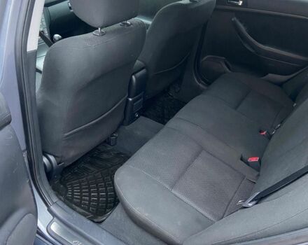 Серый Тойота Авенсис, объемом двигателя 2 л и пробегом 300 тыс. км за 3100 $, фото 6 на Automoto.ua