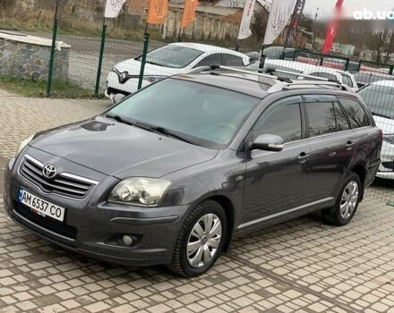 Серый Тойота Авенсис, объемом двигателя 2.2 л и пробегом 272 тыс. км за 4000 $, фото 2 на Automoto.ua