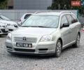 Серый Тойота Авенсис, объемом двигателя 2 л и пробегом 273 тыс. км за 4600 $, фото 1 на Automoto.ua
