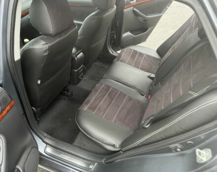 Серый Тойота Авенсис, объемом двигателя 2.2 л и пробегом 411 тыс. км за 5800 $, фото 6 на Automoto.ua
