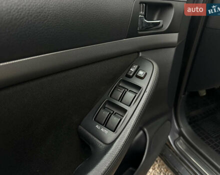 Серый Тойота Авенсис, объемом двигателя 1.8 л и пробегом 219 тыс. км за 6700 $, фото 19 на Automoto.ua