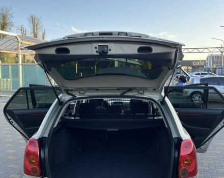 Сірий Тойота Авенсіс, об'ємом двигуна 1.8 л та пробігом 265 тис. км за 5999 $, фото 35 на Automoto.ua