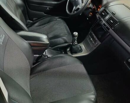 Серый Тойота Авенсис, объемом двигателя 2.2 л и пробегом 285 тыс. км за 5000 $, фото 11 на Automoto.ua