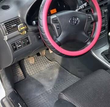 Серый Тойота Авенсис, объемом двигателя 2.23 л и пробегом 298 тыс. км за 6500 $, фото 9 на Automoto.ua