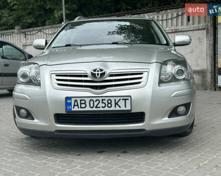 Сірий Тойота Авенсіс, об'ємом двигуна 1.8 л та пробігом 200 тис. км за 7500 $, фото 12 на Automoto.ua