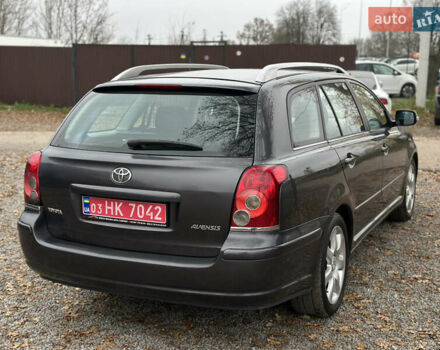 Серый Тойота Авенсис, объемом двигателя 1.8 л и пробегом 219 тыс. км за 6700 $, фото 9 на Automoto.ua