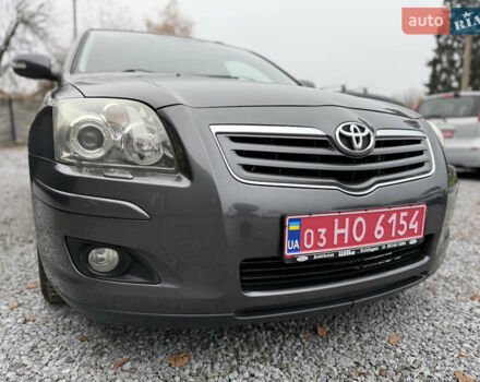 Серый Тойота Авенсис, объемом двигателя 2 л и пробегом 194 тыс. км за 7800 $, фото 23 на Automoto.ua