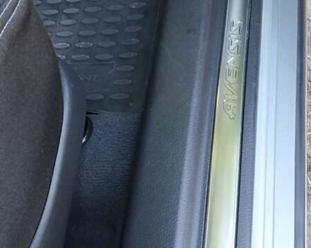 Сірий Тойота Авенсіс, об'ємом двигуна 2 л та пробігом 409 тис. км за 7000 $, фото 101 на Automoto.ua