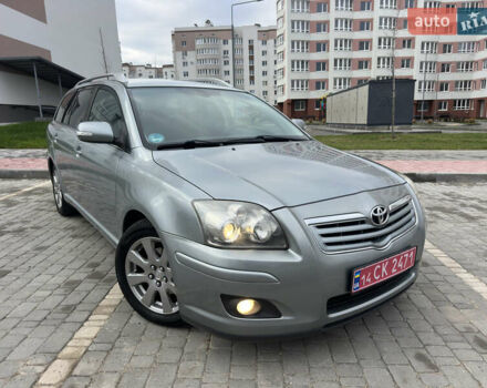 Серый Тойота Авенсис, объемом двигателя 1.8 л и пробегом 203 тыс. км за 7499 $, фото 2 на Automoto.ua