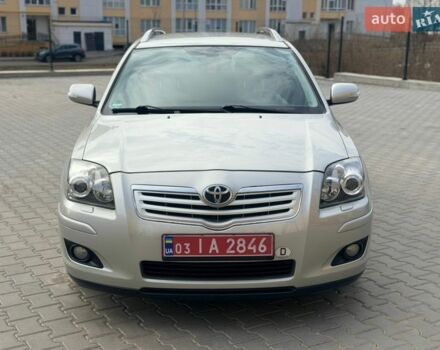 Серый Тойота Авенсис, объемом двигателя 1.8 л и пробегом 202 тыс. км за 7700 $, фото 2 на Automoto.ua