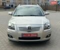 Серый Тойота Авенсис, объемом двигателя 1.8 л и пробегом 202 тыс. км за 7700 $, фото 2 на Automoto.ua