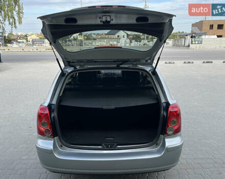 Сірий Тойота Авенсіс, об'ємом двигуна 1.8 л та пробігом 233 тис. км за 7700 $, фото 33 на Automoto.ua