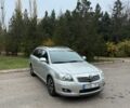 Серый Тойота Авенсис, объемом двигателя 2.2 л и пробегом 300 тыс. км за 3400 $, фото 1 на Automoto.ua