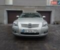 Серый Тойота Авенсис, объемом двигателя 2 л и пробегом 184 тыс. км за 7700 $, фото 1 на Automoto.ua
