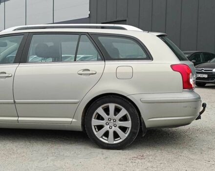 Серый Тойота Авенсис, объемом двигателя 2 л и пробегом 353 тыс. км за 6450 $, фото 4 на Automoto.ua