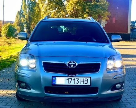 Серый Тойота Авенсис, объемом двигателя 2 л и пробегом 194 тыс. км за 5500 $, фото 2 на Automoto.ua