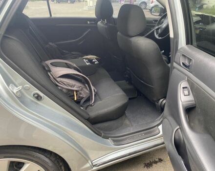 Сірий Тойота Авенсіс, об'ємом двигуна 2 л та пробігом 327 тис. км за 7400 $, фото 3 на Automoto.ua