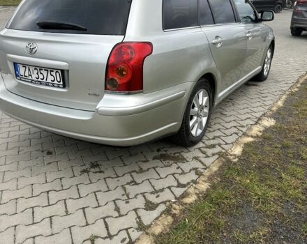 Серый Тойота Авенсис, объемом двигателя 2.2 л и пробегом 350 тыс. км за 2400 $, фото 4 на Automoto.ua